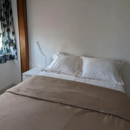 Free Wifi -estrela Lapa- Tram 28 Apartamento *